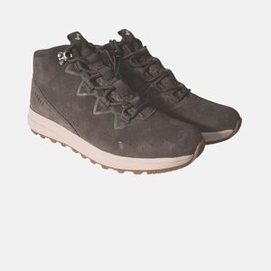 Forsake Tract Gray Boots with Cushioned Midsole and Traction Outsole size 7